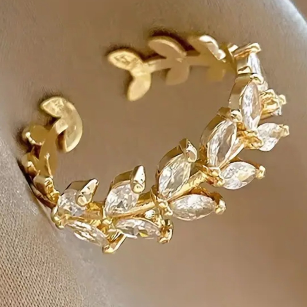 Gold Leaf Cubic Zirconia Adjustable Ring One Size Boutique - Picture 2 of 2